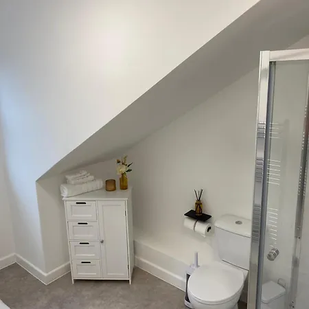 Stylish Apartment In Watford Watford  Exterior photo