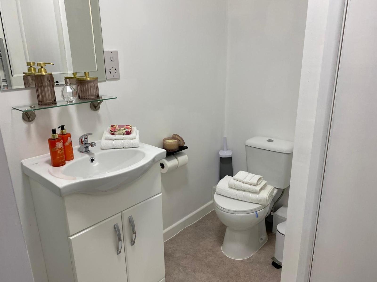 Stylish In Watford Apartment *