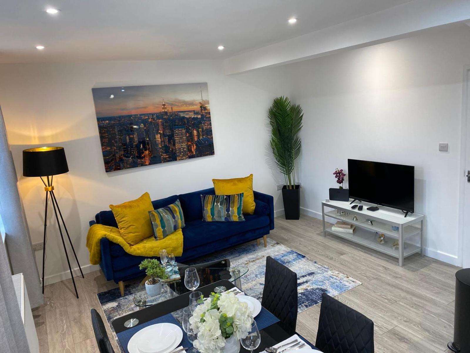 Stylish In Watford Apartment